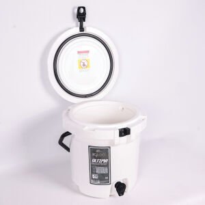 IGLOO Ultima 5 Gallon Musluklu RotoMold Fıçı Buzluk 19 Litre